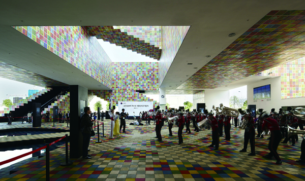 05Shanghai Expo 2010 Korea Pavilion - Yong-Kwan Kim.jpg